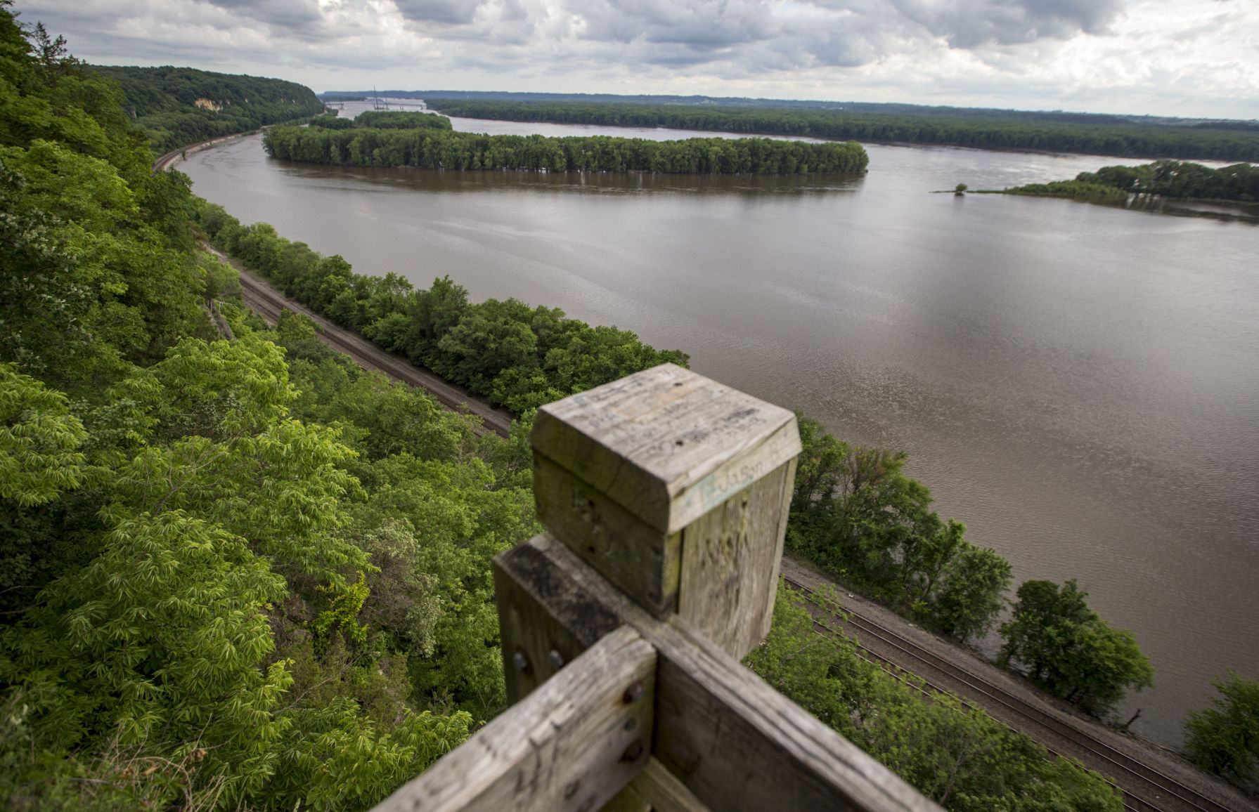 THE GREAT RIVER-0616